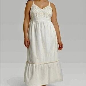 Ava & Viv Embroidered Dress Winter White Plus Sizes NWT